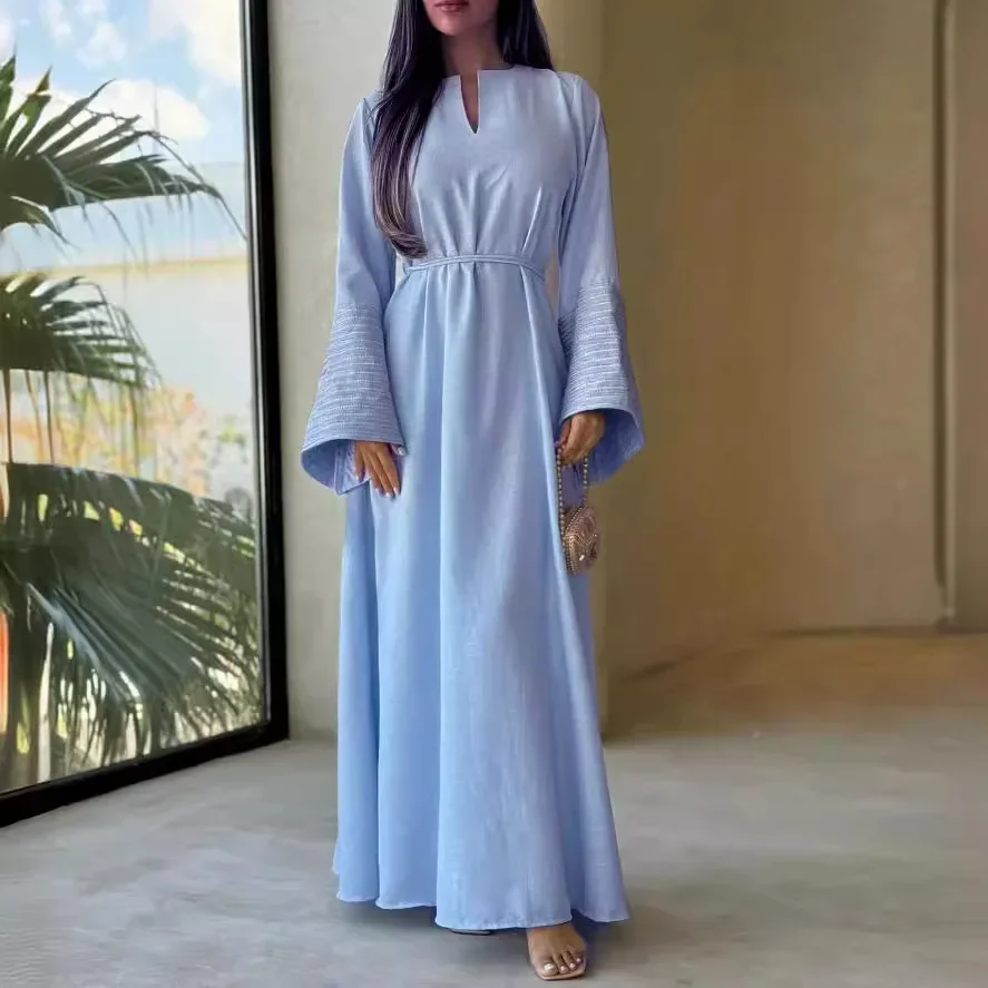 UNI New Fashion Embroidery Muslim Dress with Belt Jalabiya Abaya Female Full Length Muslim Outerwear Abaya Robe Vestidos Ramadan