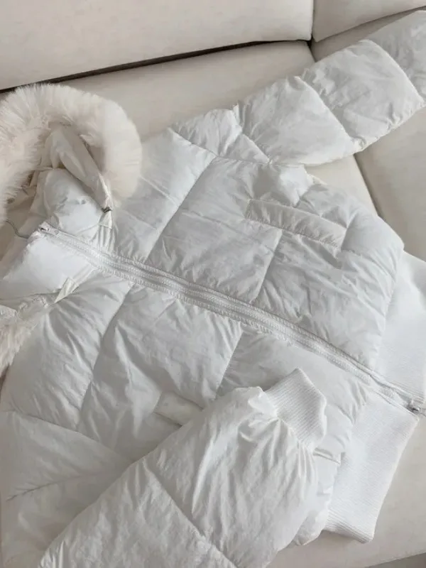 سترة قطنية قصيرة سميكة على الطراز الكوري للنساء، أنيقة ومتعددة الاستخدامات مع سحاب مزدوج وياقة فرو وغطاء للرأس وحزام خصر #4