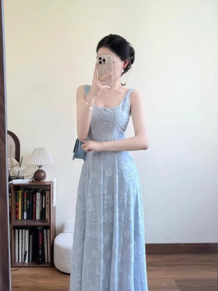 กระโปรงทรงเอเอไลน์เอวสูงแบบมีซิปสำหรับผู้หญิง ดีไซน์สายเดี่ยว สไตล์ลำลอง เหมาะสำหรับใส่ไปเที่ยวทะเล รุ่น Ele Blue Summer Long Dr