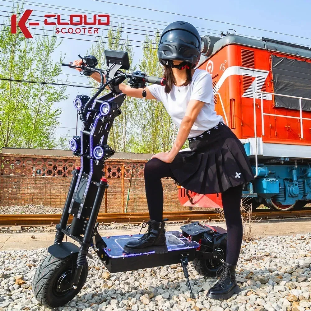 New X13 10000W-60V-40AH Dual Motor Adult Fast Electric Scooter Speed 120km/h Range 100km 11 inch tyres Foldable Electric Motorcy