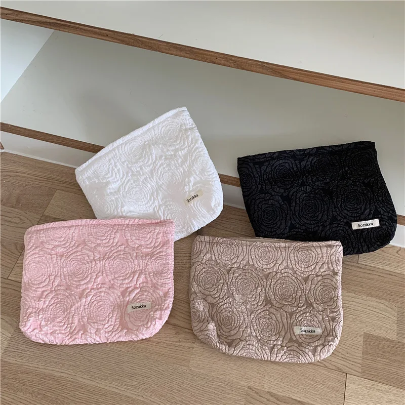 Women's Makeup Bags Organizers French Retro Jacquard Rose Cosmetic Bag Ladies Clutch Mobile Phone Cosmetics Storage Wallet Bag