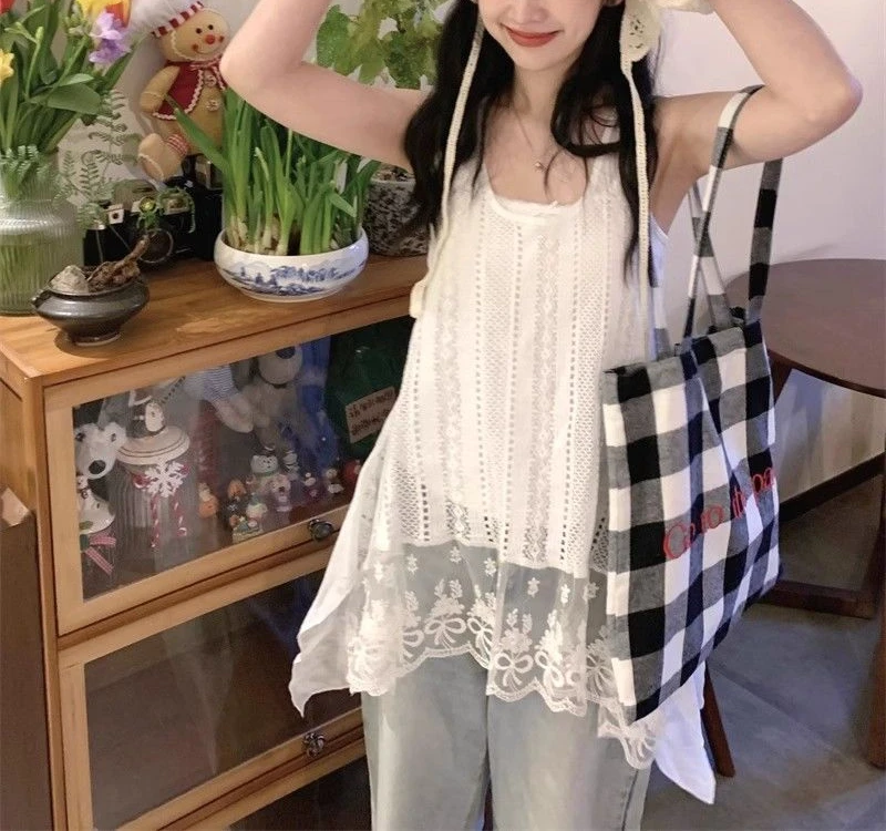 

Splicing Lace Hollow Strap Knitted Hoodie Vest New Spicy Girl Vacation Sleeveless Top Vest Tassel