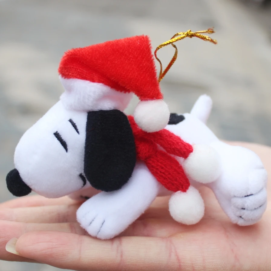 1piece 10CM Peanuts Christmas Snoopy Plush pendant toys Christmas gift toys Christmas tree ornament toys