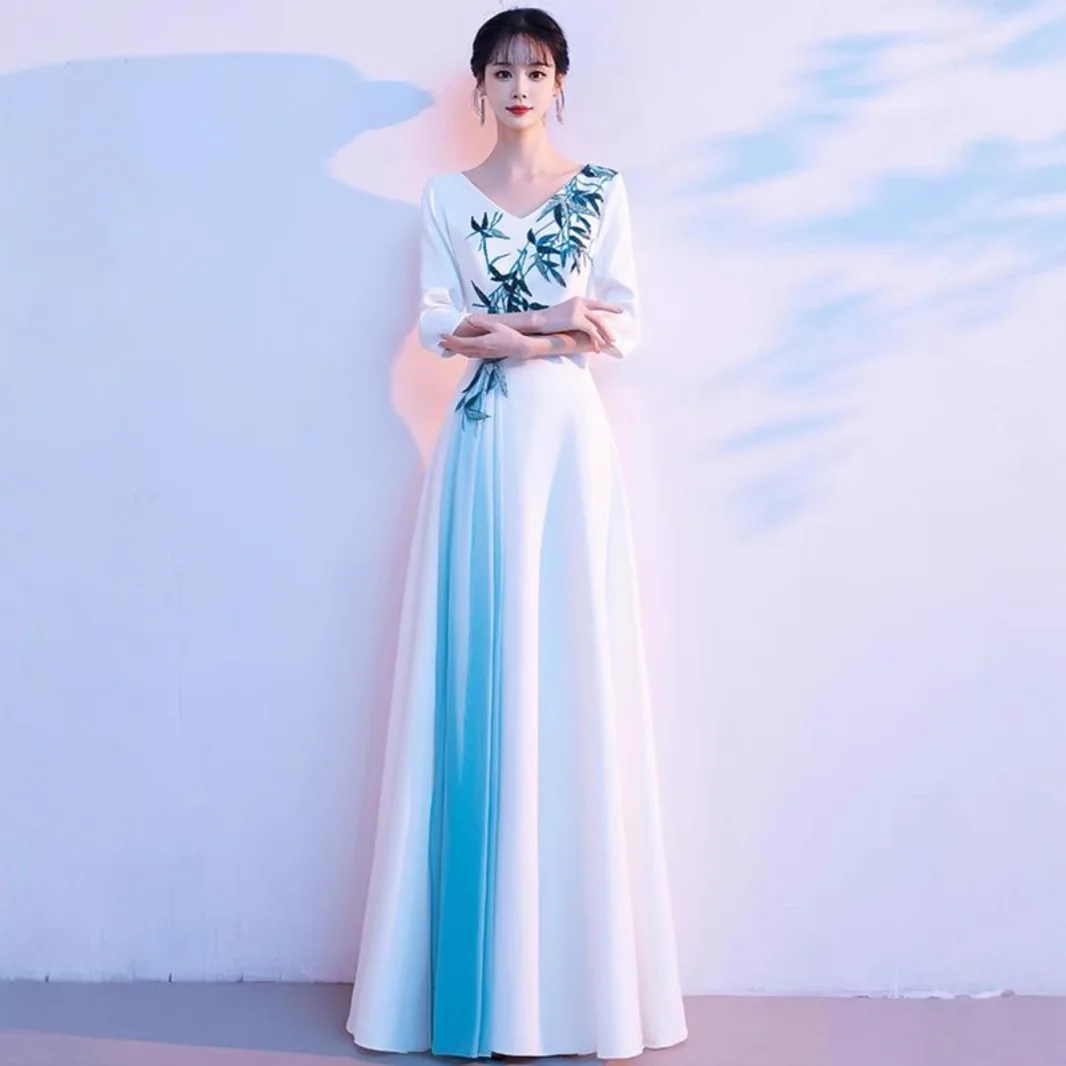 زي أداء نسائي من Ele Chinese Sle Long Qipao Dr باللون الأبيض، بدلة ترفيهية للمضيف