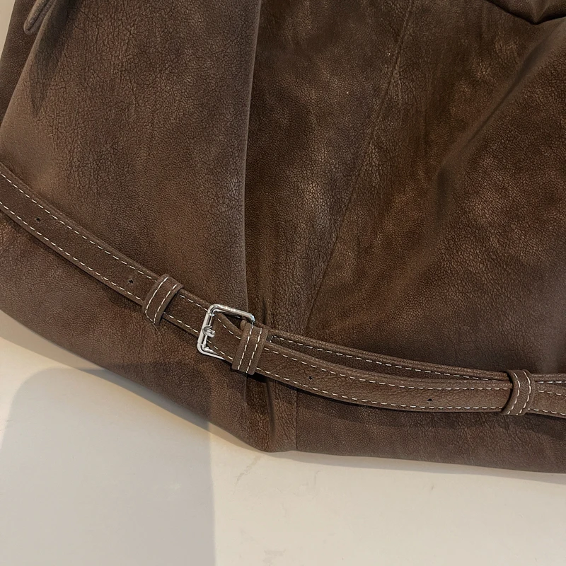 Tas Retro Baru 2025 Tas Bahu Kapasitas Besar Coklat Tas Selempang Tas Tote Tas Wanita Komuter Harian Santai