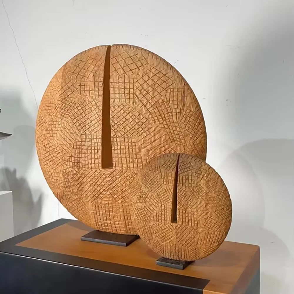 

Large round sculpture decorative ornament statue wooden floor-to-ceiling ornament