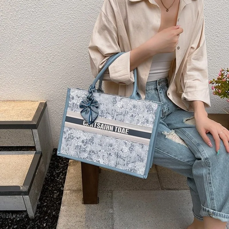 

Women's Luxury Diaper Bag Elegant Crossbody Handbag Designer Leather Tote Minimalist Vintage Chic For Daily Commute