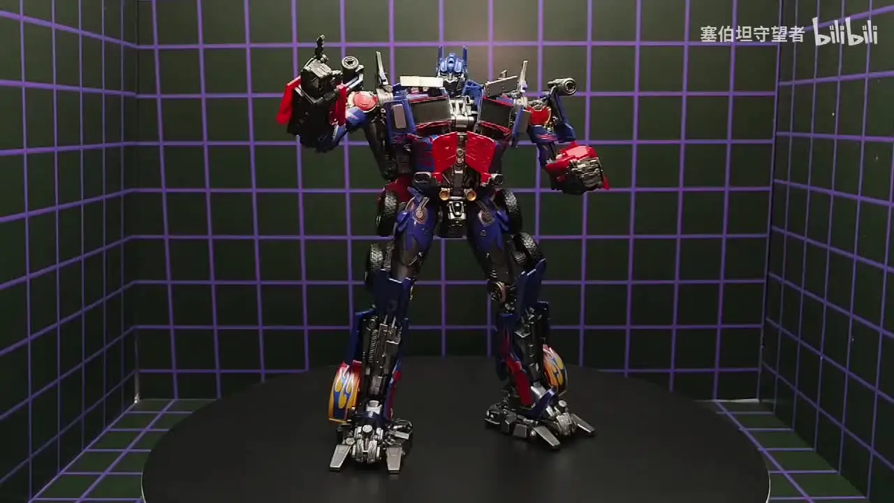 Optimus Commander XP14 Thunder Leader Transformation Toys