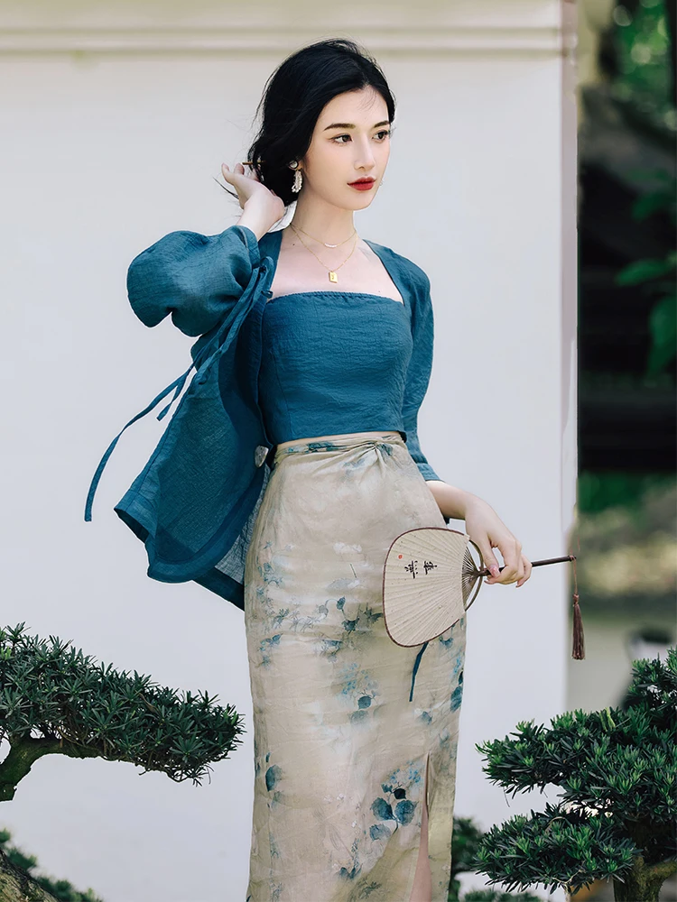 Elegant Chinese Style Three-Piece Set for Women plus Size Spring New Arrival High Quality Sleeve Long Hooded Coat And Tube Top
