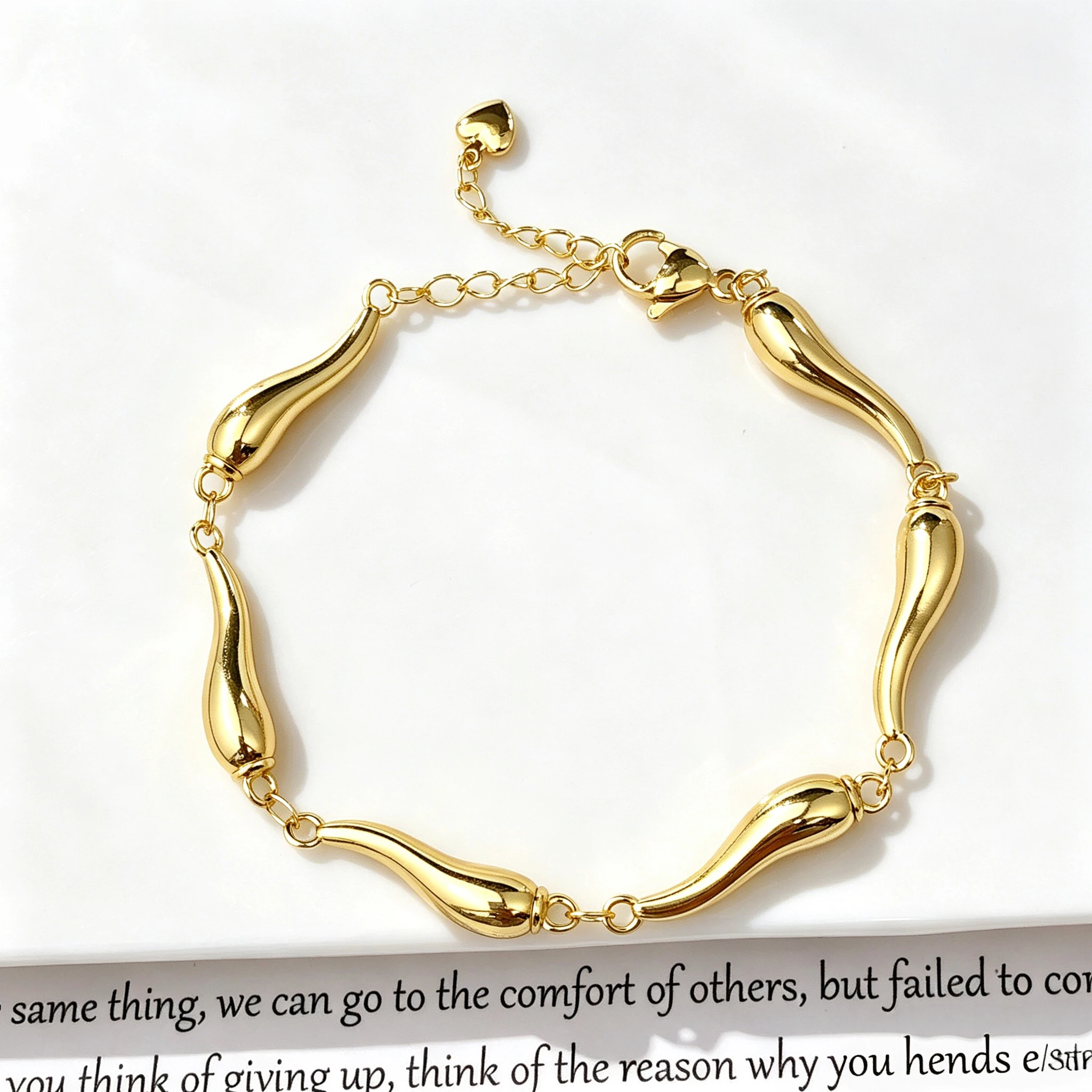 New Fashion Enamel Art Vegetable Chili Pepper Chian Bracelet Adjustable for Women Daily Wear Simple Jewelry Party Holiday Gift