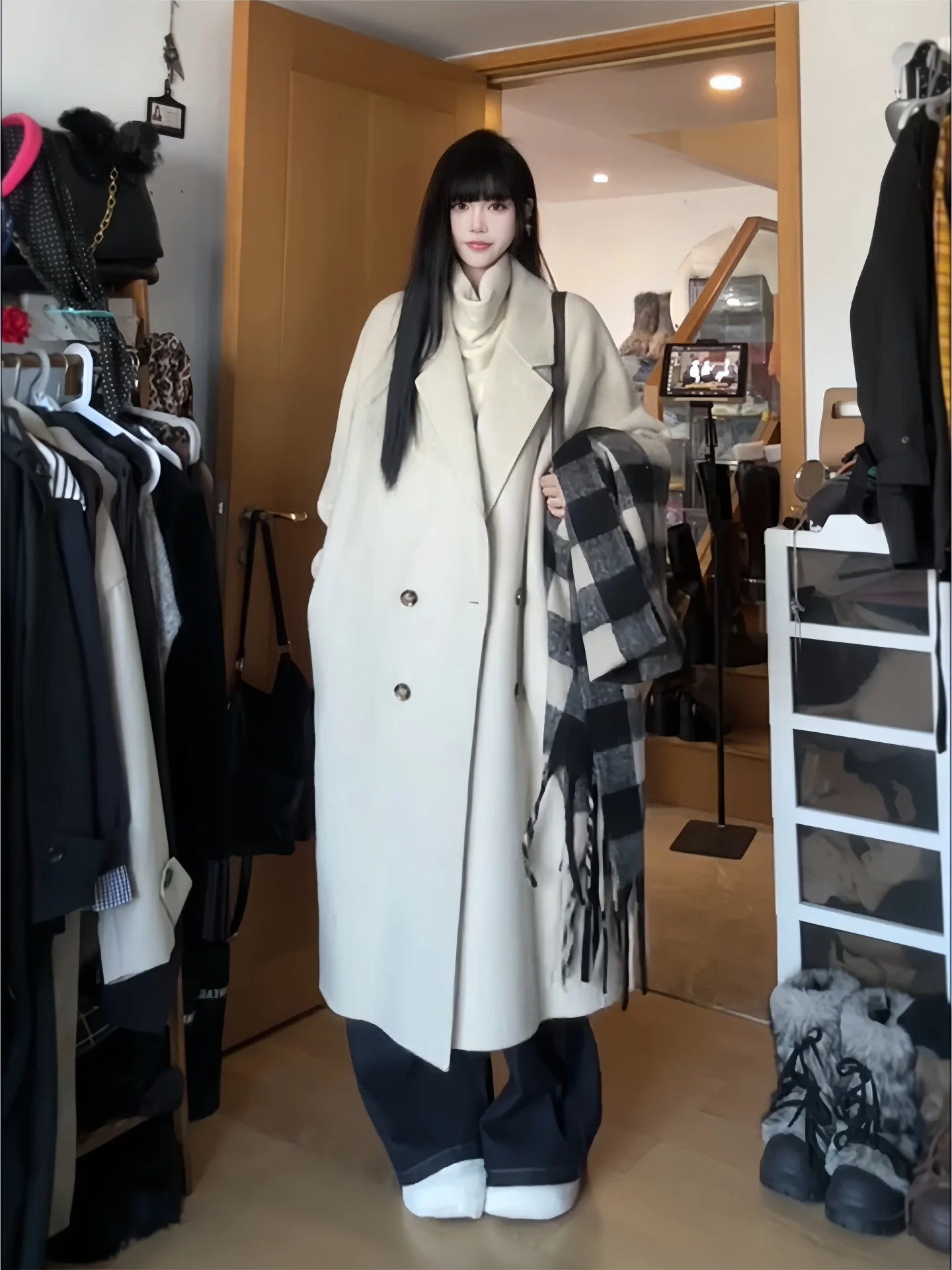 

New Long Woolen Coat Thiened Warm Collar Men Women Winter Outerwear Large Size Windbreaker Faionable Ele Sle