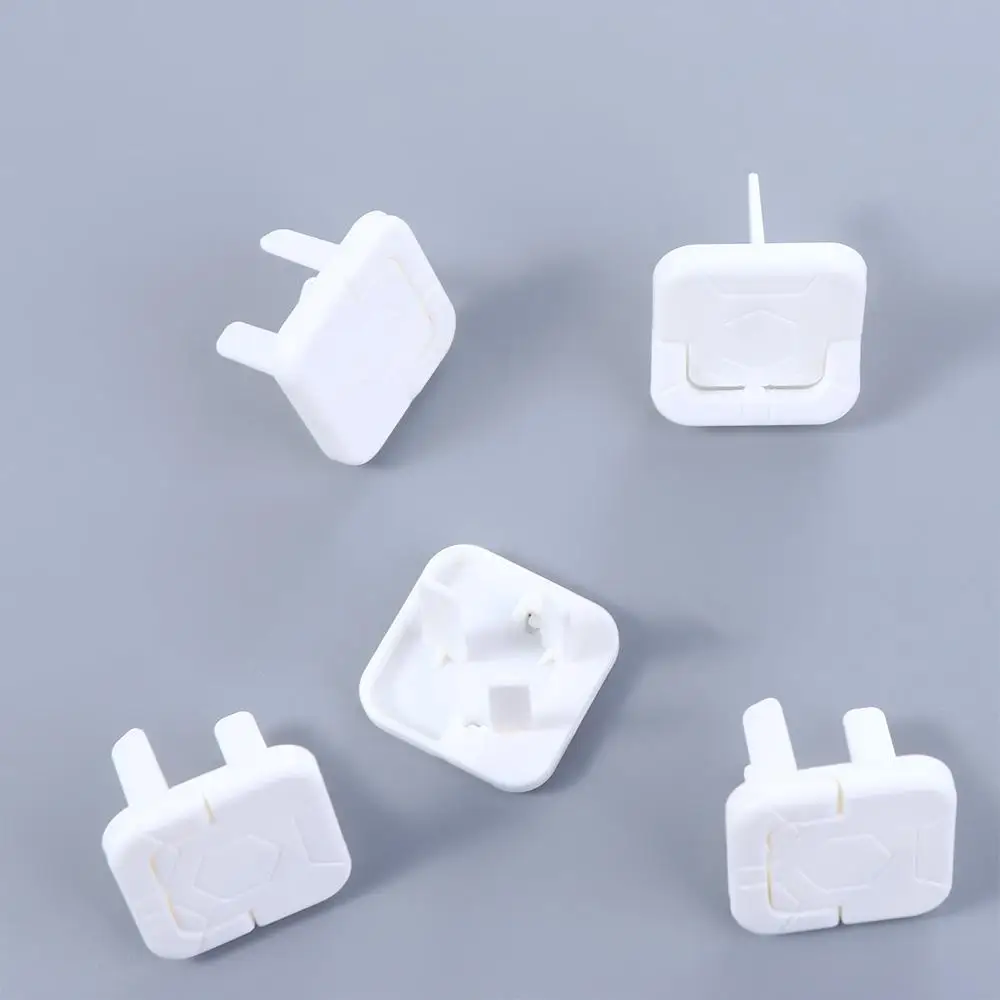 

Защитные заглушки для электрических розеток с двумя отверстиями, предотвращающие поражение электрическим током, для безопасности детей