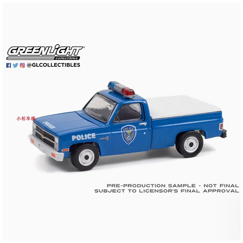 

Greenlight 1:64 Scale 1981 Chevrolet's C-10 Custom Deluxe Pickup Truck Alloy Car Model Holiday Gifts Toys