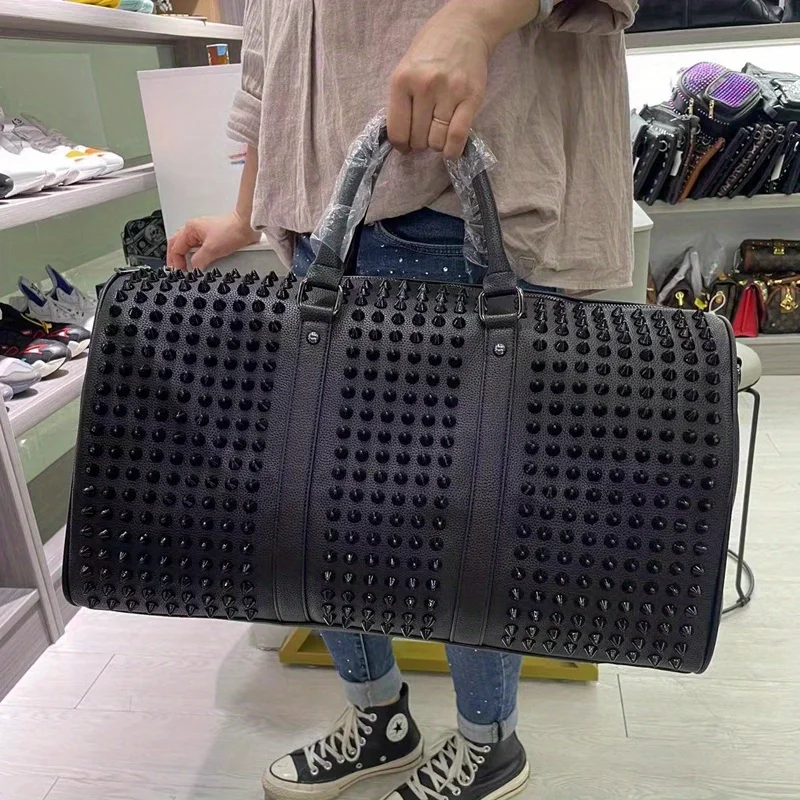 borsa-a-tracolla-effetto-pelle-con-rivetti-per-viaggi-brevi-unisex