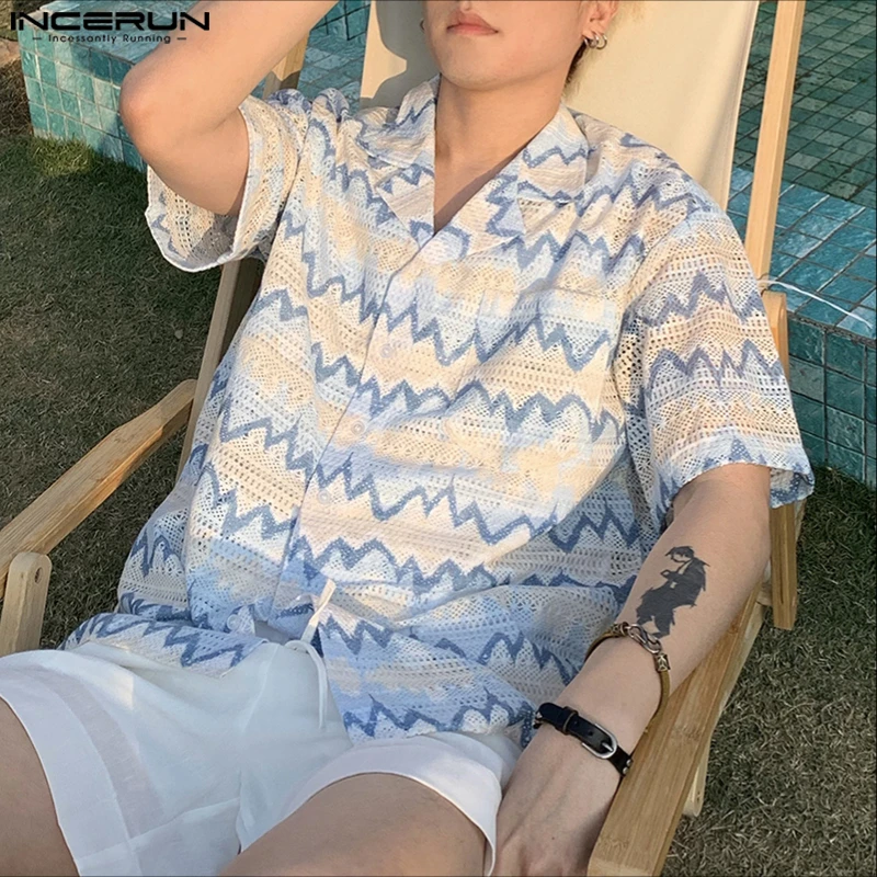 

INCERUN Мужская рубашка с принтом и лацканами, уличная одежда с короткими рукавами, повседневная мужская одежда, прозрачные свободные рубашки для отпуска, топы