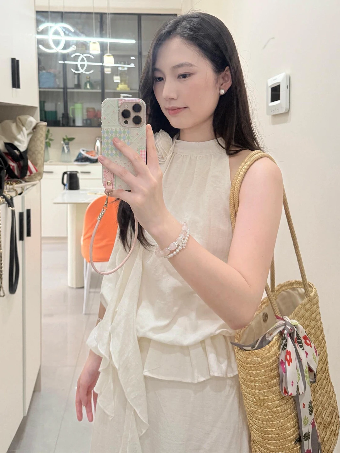 

Elegant Summer Neck Hanging Women's Set Sleeveless Top Half Skirt Two-Piece Set Lightweight Mature Style Casual Fashion