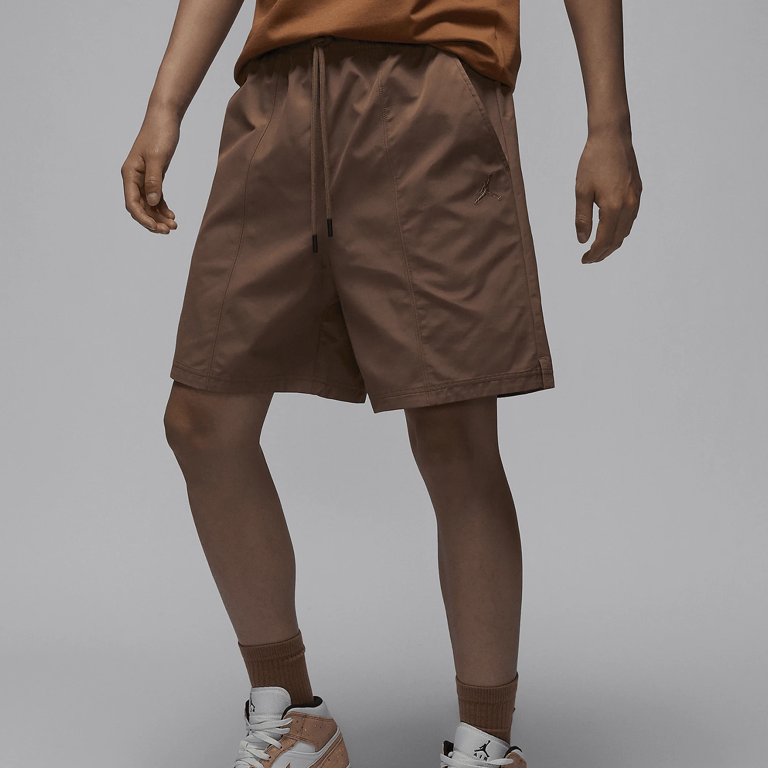 

Официальные аутентичные мужские тканые свободные спортивные повседневные шорты Nike JORDAN FN4550-223