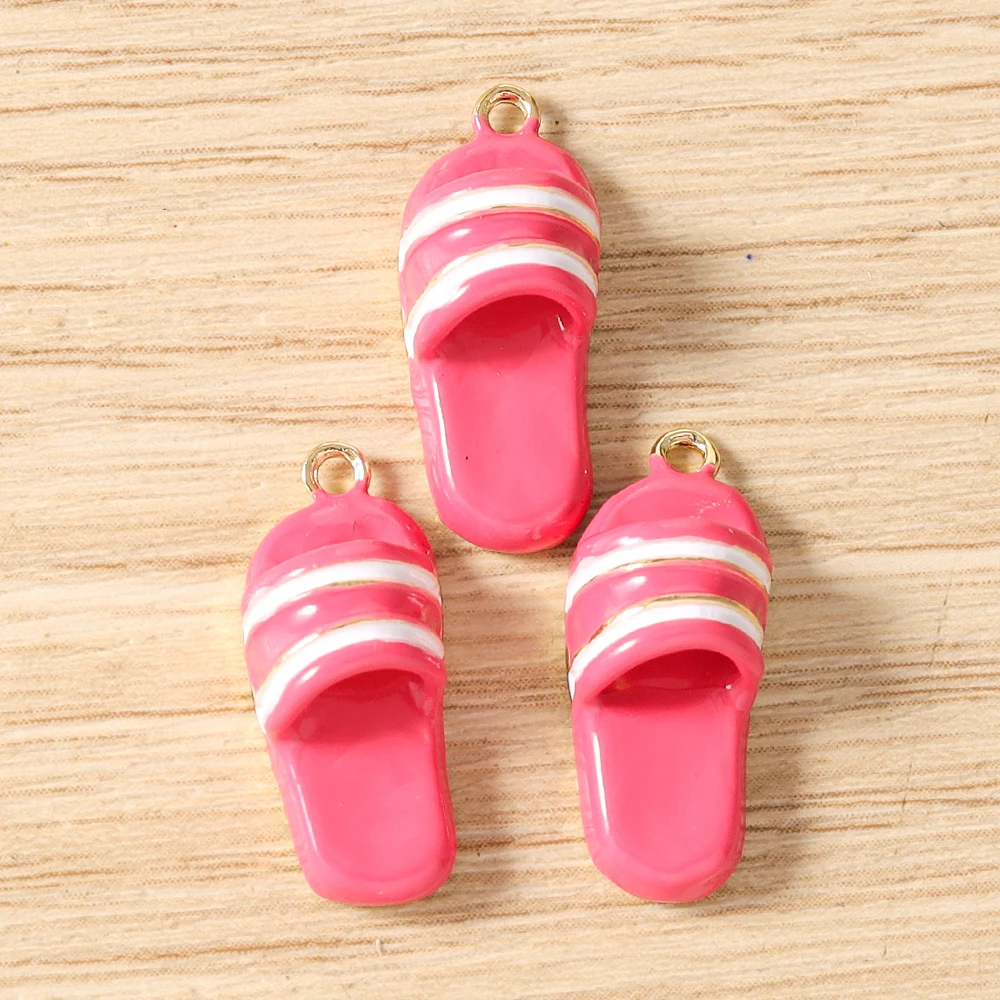 Tusember 5 Stück Niedliche Emaille Kawaii 3D Pantoffel- und Hutanhänger für Ohrringe, Halsketten, Armbänder, DIY-Schmuckherstellungszubehör – Detail 5