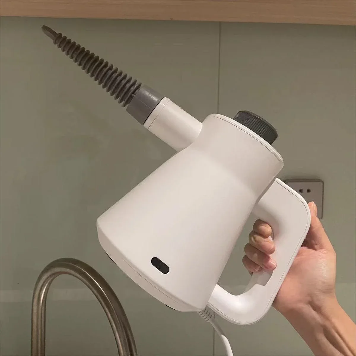 High temperature steam cleaner cleaning machine washing air conditioner ironing clothes