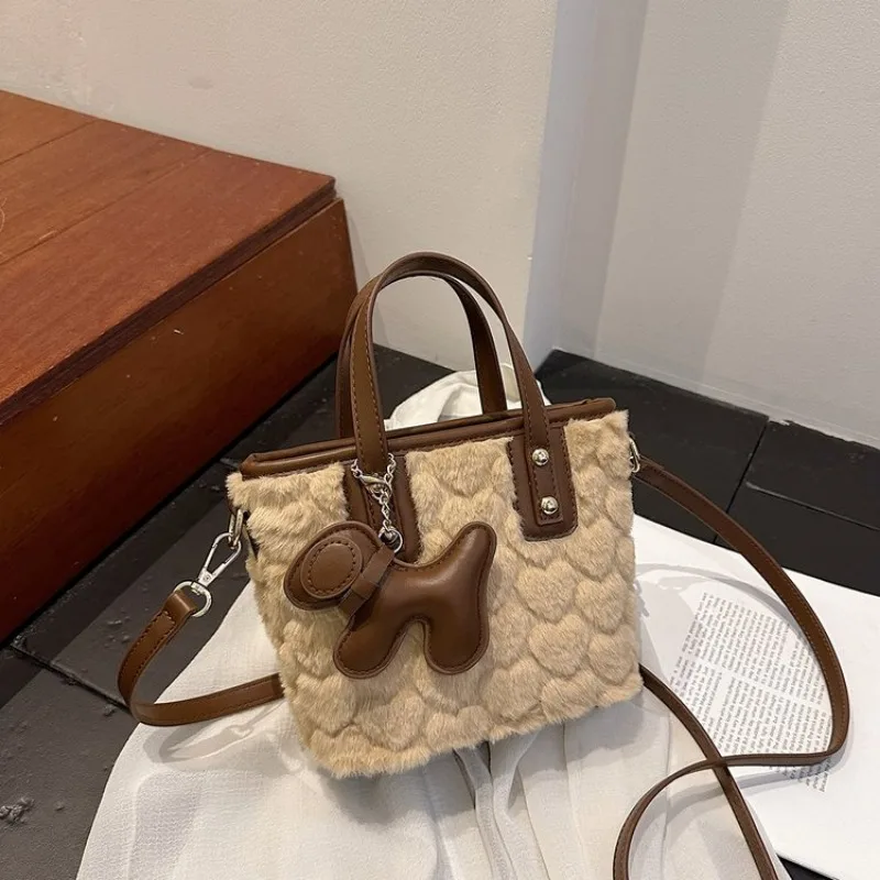 

Модная универсальная изысканная модная стильная женская сумка с милым дизайном и принтом во время покупок