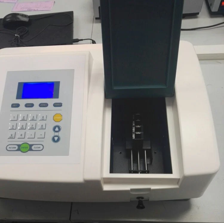 UV Visible Laboratory Chemical Analysis Machine Single Beam  320-1020nm Photometer Vis Spectrophotometer Spectrometer