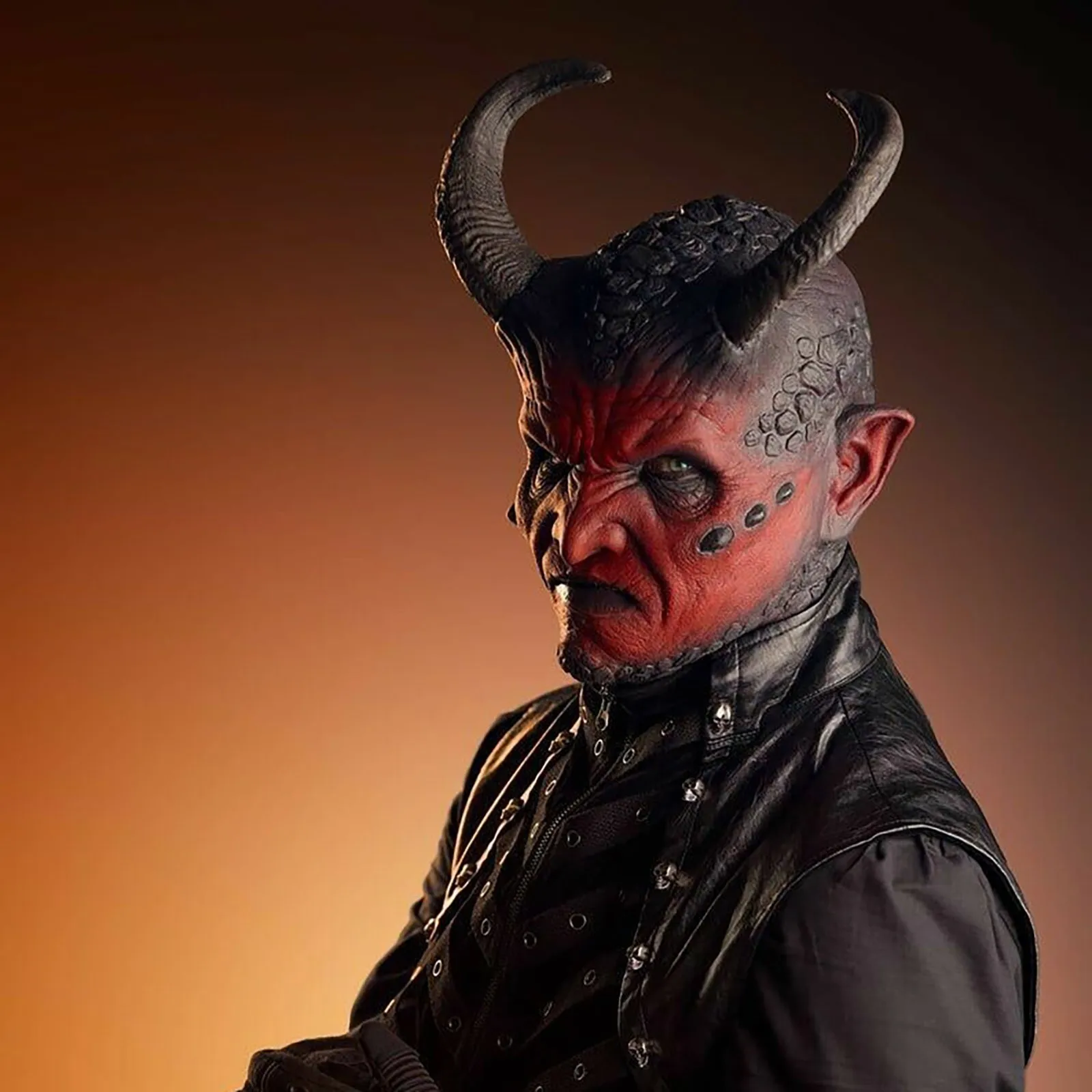 【セール中】ラテックス製のリアルな悪魔のマスク,偽物のおもちゃ,怖い仮面舞踏会,悪魔のコスプレ,ハロウィーンの衣装,装飾