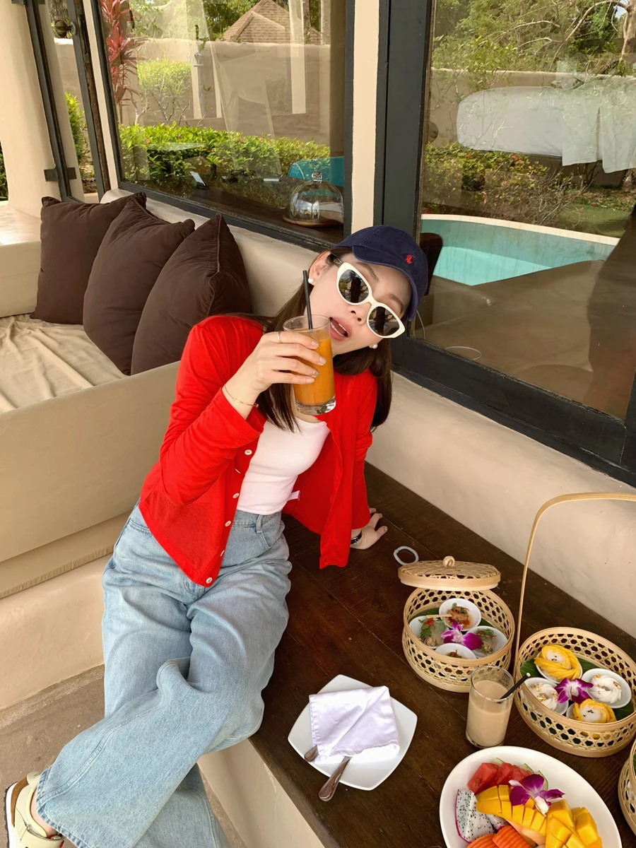 

Lightweight Silk 00 Days Women's Cardigan by Spring Dopane Series Sunscreen Outerwear V-ne ort Sve Casual Sle