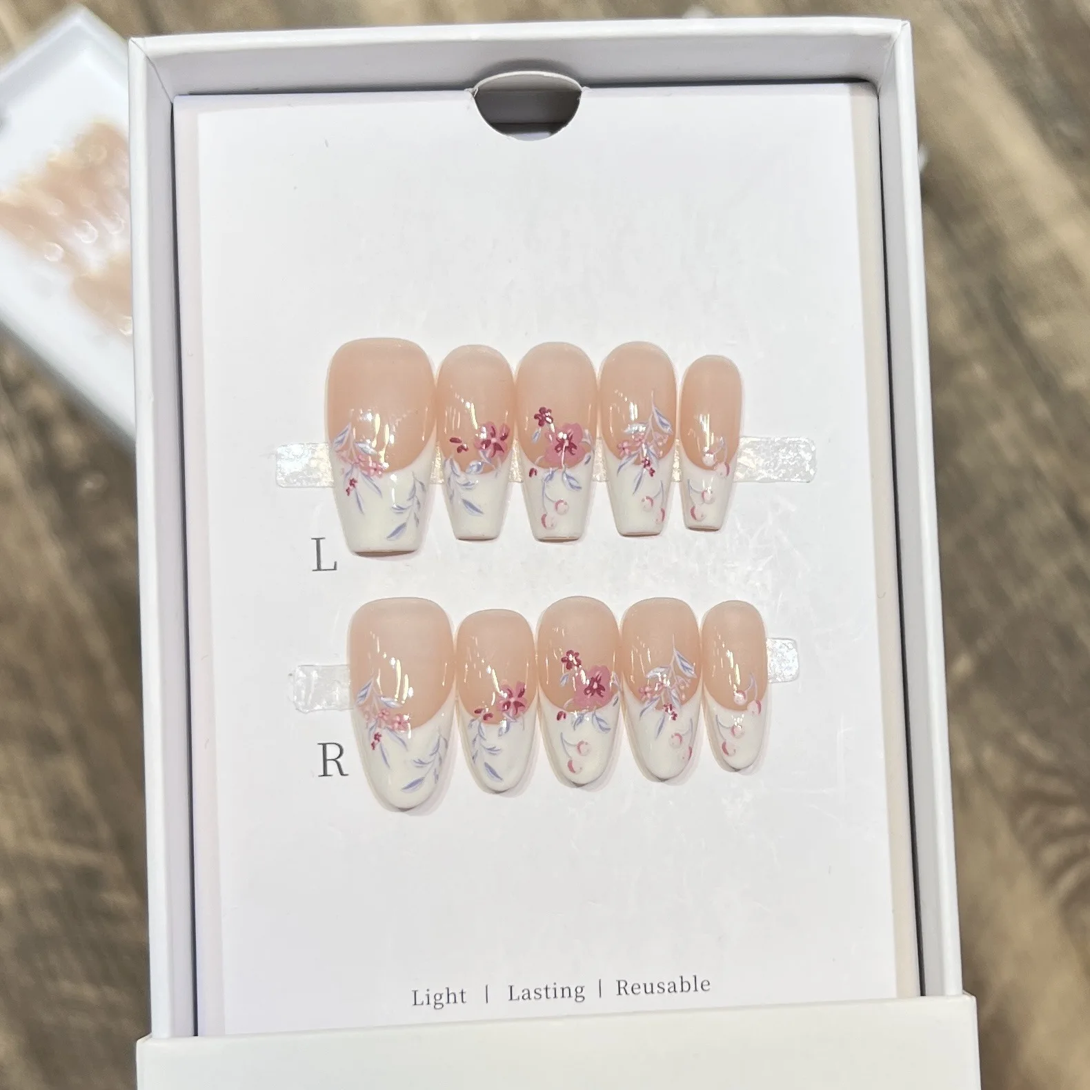 10pcs 손톱에 수제 프렌치 프레스 3D 스위트 핑크 보우 장식 가짜 손톱 팁 웨어러블 재사용 가능한 한국어 귀여운 아몬드 틀린 손톱