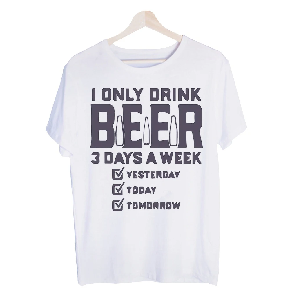 Men's Beer Slogan Graphic Tee, Short Sleeve Crew Neck T-Shirt for Casual Daily Wear and Weekend Outfits