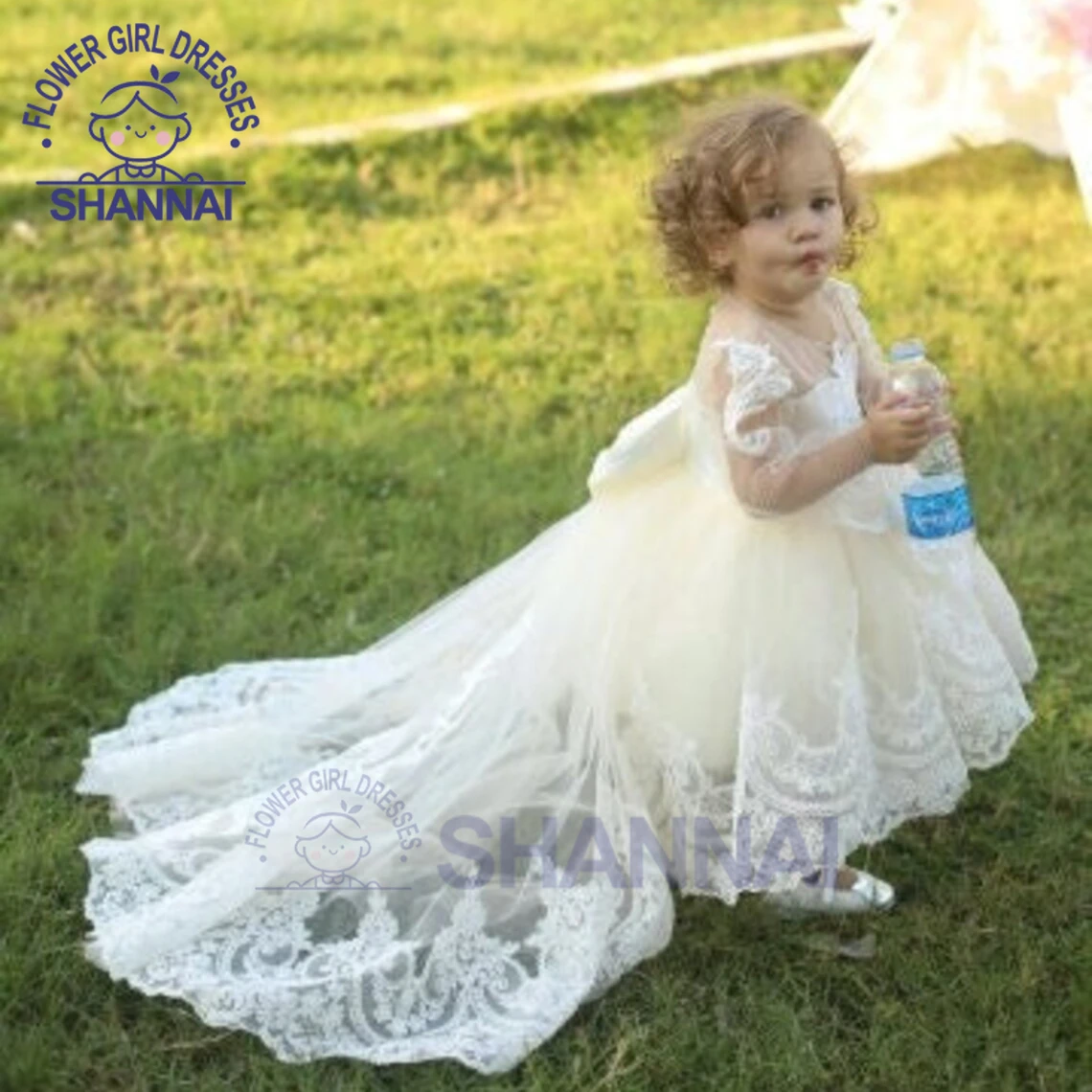 White Lace Long Sleeve Flower Girl Dresses with Trailing for Wedding Baby Girl Birthday Communion Party Special Occasion Gown