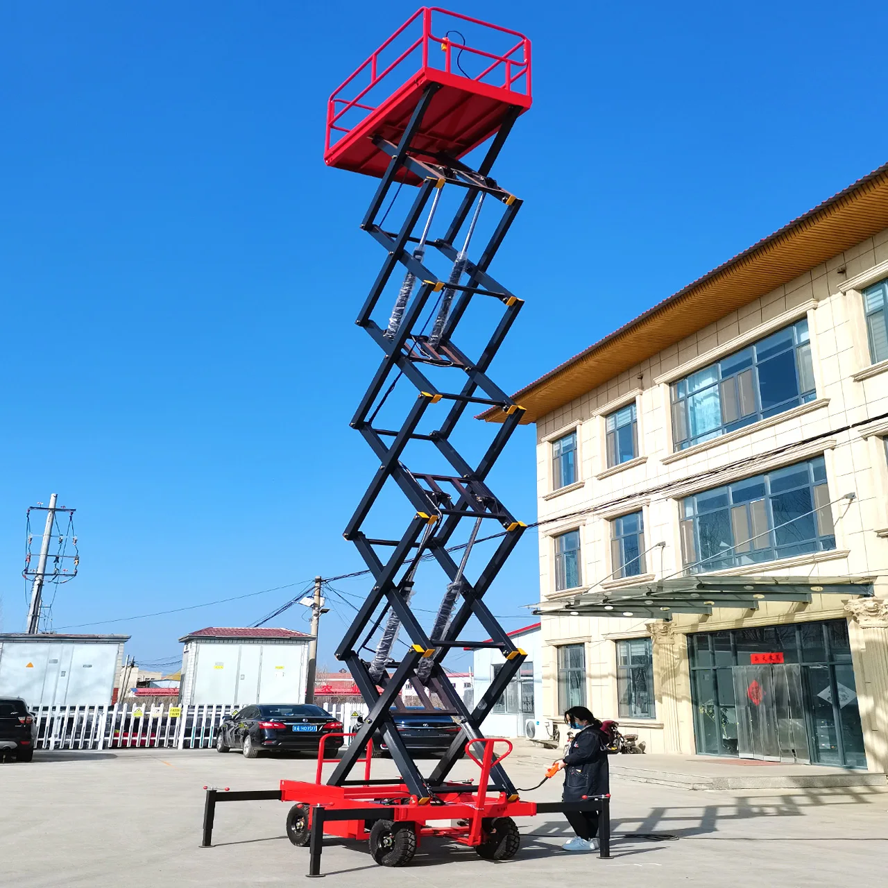 Customized FREE SHIPPING Aerial Lift Man Lift Hydraulic Mobile Electric Scissor Lifts 4-18m Small Self-propelled Aerial Work Pla