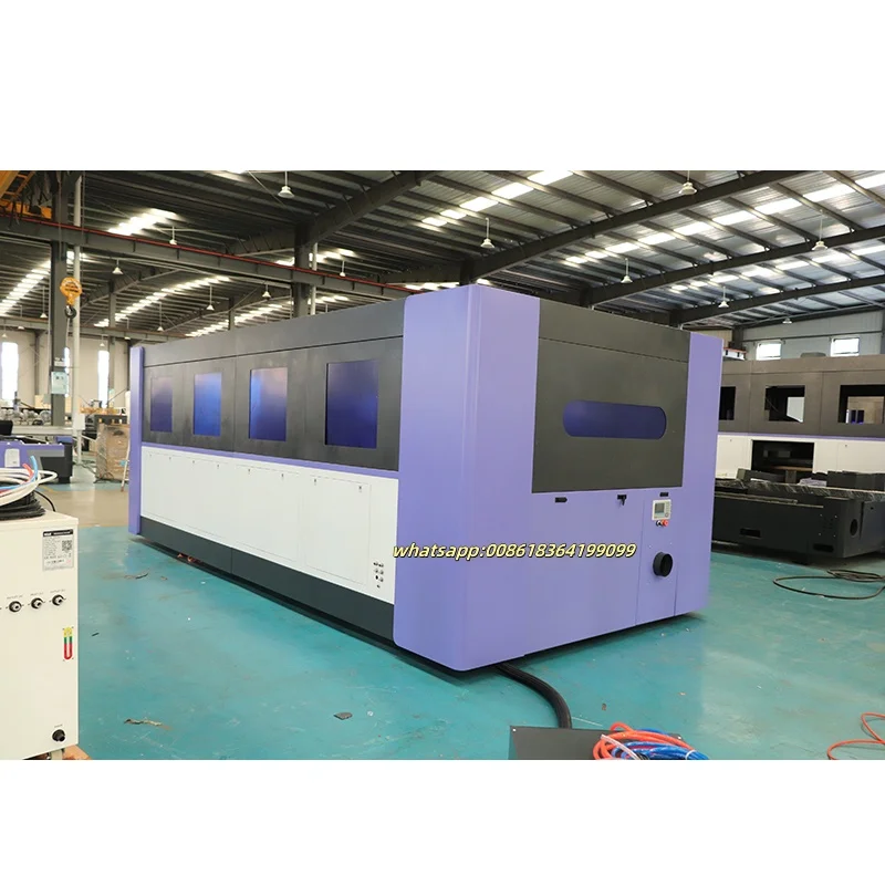 غطاء كامل AKJ1530F-2 قاطع المعادن بالليزر الألياف العملاقة المزدوجة CO2 300 واط آلة القطع بالليزر للخشب الرقائقي الأكريليك MDF