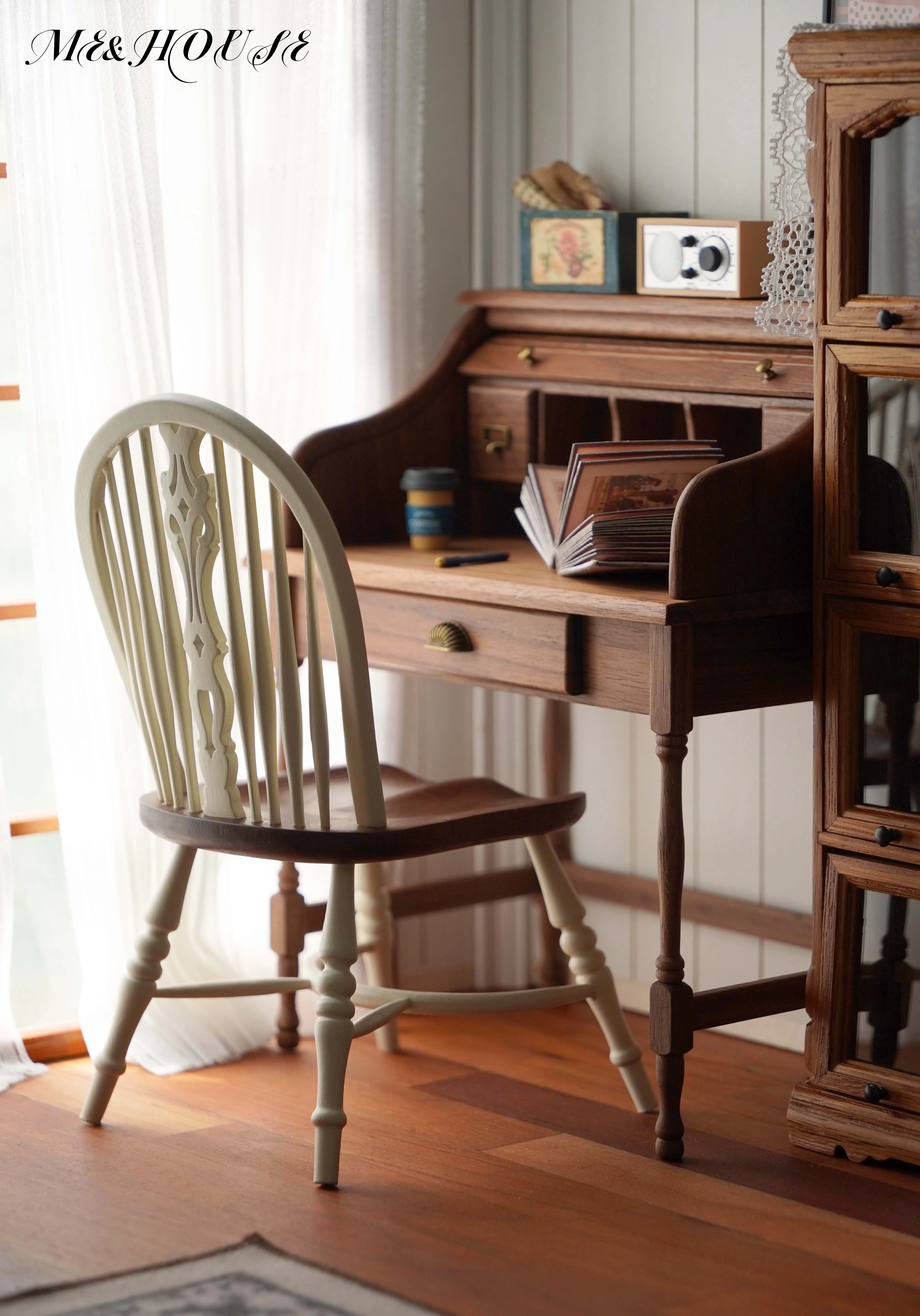 1/6  Dollhouse study Room Accessories  Mini Furniture Vintage Windsor chairs/armchairs/desks and chairs