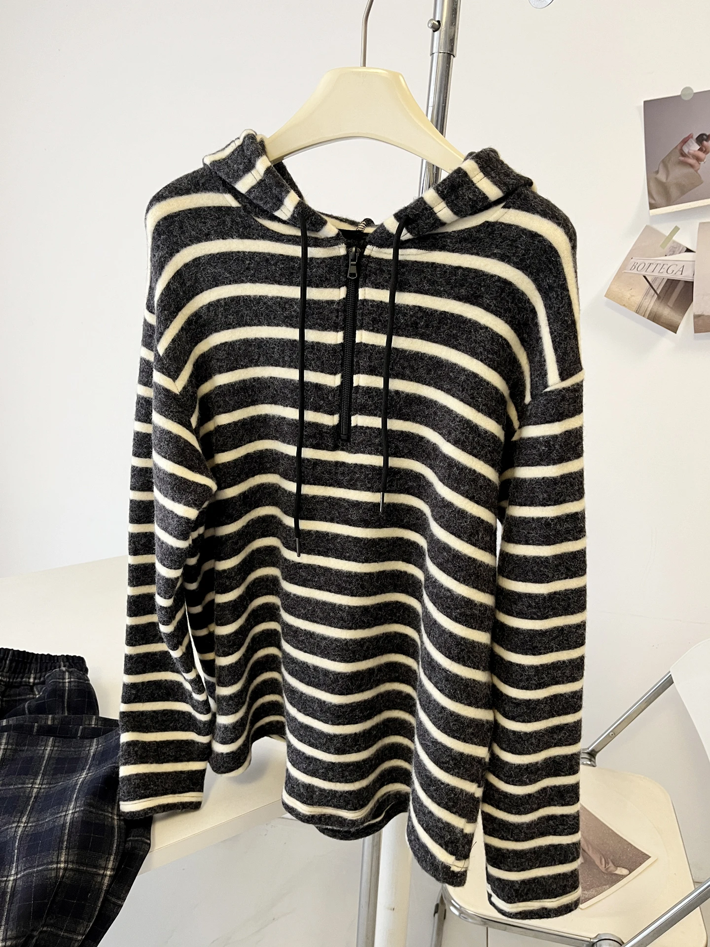 

Женский полосатый флисовый топ с капюшоном, осень-зима, утепленный свитшот на молнии с завязками на половине, корейский повседневный модный пуловер, топы