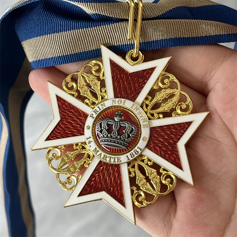 Romanian Crown Badge Replica Exquisite Commander Medal Metal Badge Souvenir Collection Unique DIY Uniform Decoration Badge