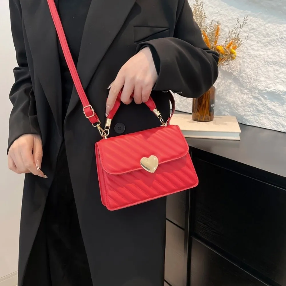 

Simple Design Small Square Bag Exquisite Texture Leather Heart Lock Bag Stylish Hand Carrying Mini PU Shoulde Handbag Casual Use