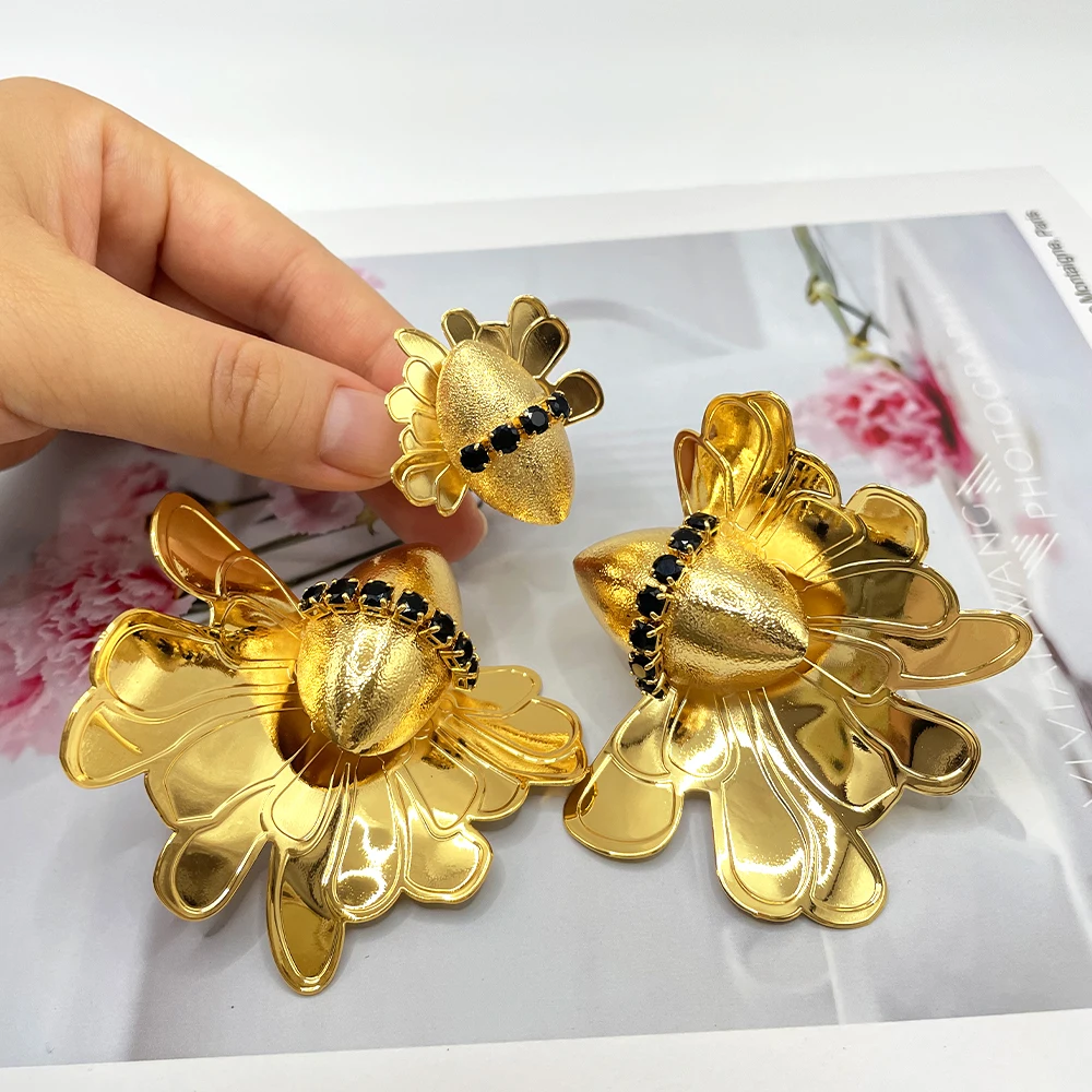 

Fashion Big Earrings Ring Set for Women African New Style Jewelry Set Elegant Flower Earrings Gold Color Jewellery Wedding Party