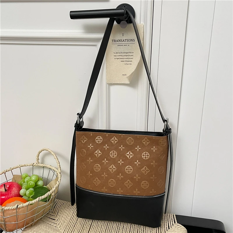 

Elegant Leather Women Shoulder Bag Convertible Crossbody Purse Ladies Fashion Handbag Magnetic Snap Closure