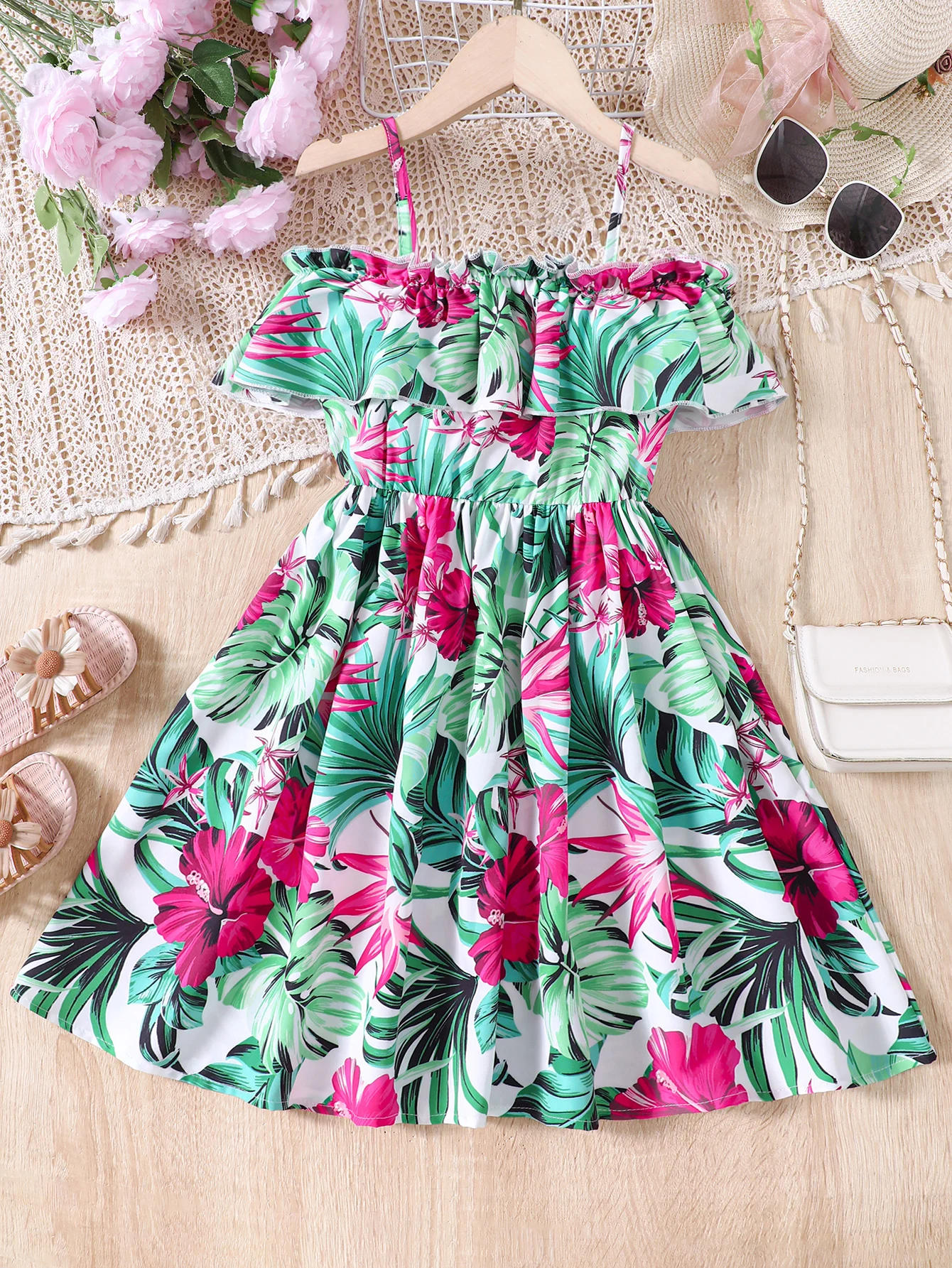 2024 Summer Middle School Girls New Elegant And Romantic Flower And Green Leaf Plant Print Dress With Lace Hanging Strap Dress