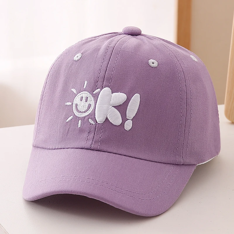 

Simple painting style sun pattern combined with three-dimensional OK! Letter embroidered baseball cap - suitable for travel
