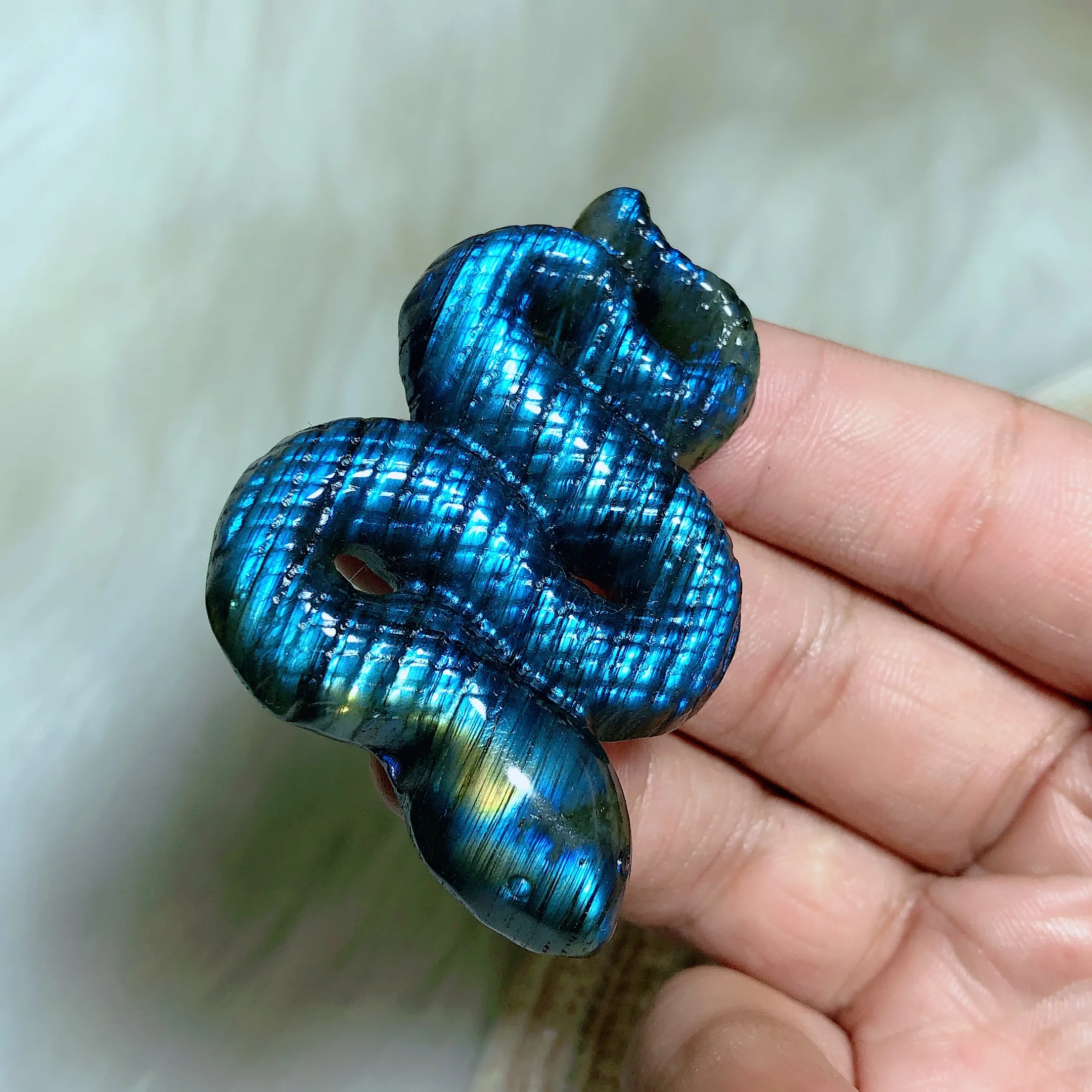 High Quality Natural Healing Labradorite Snake Carved Crystals Home Decorations Animal Room Decor