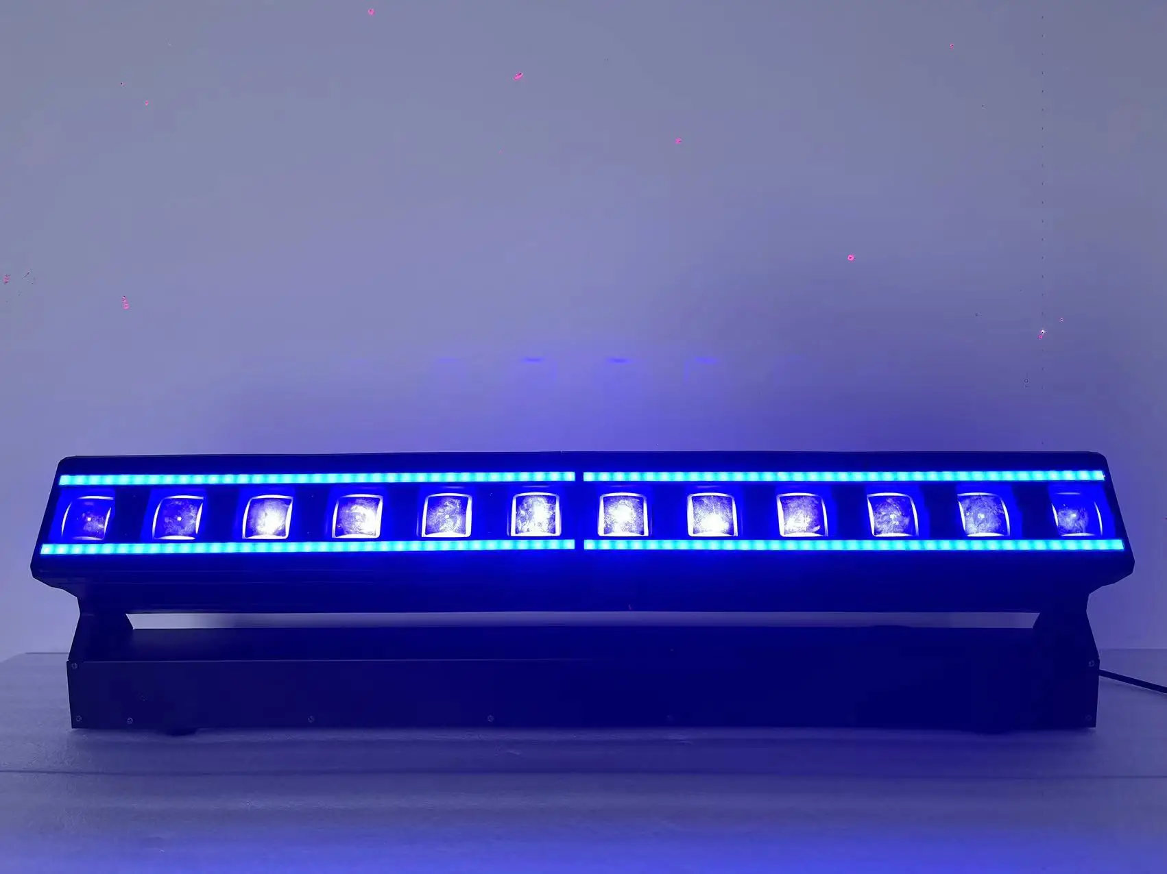 Factory Supply 12x40W  Point Control Focusing  LED Moving Head matrix Light with Background Dmx Stage Lighting