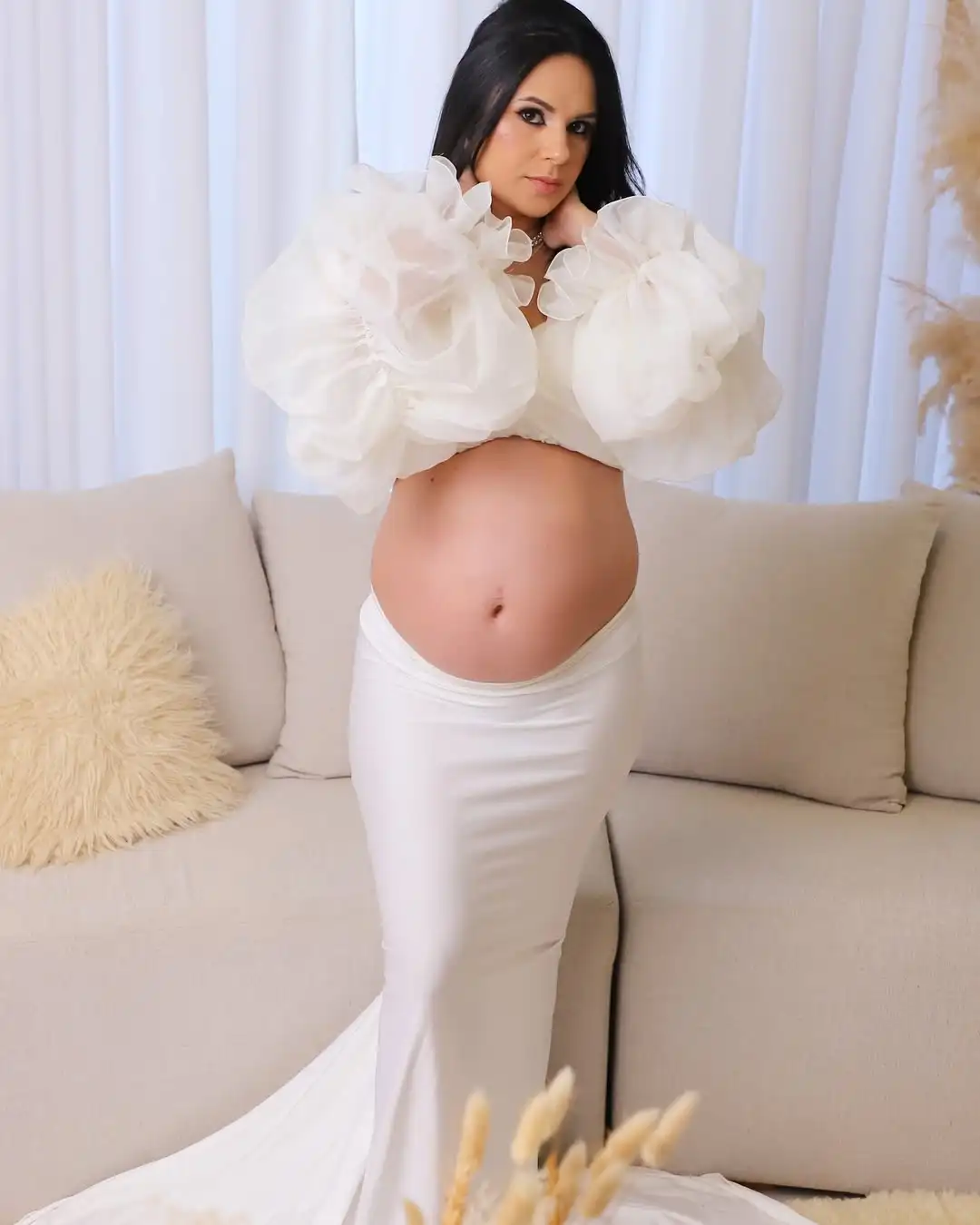 Jupe de maternité en satin blanc et haut court avec grandes manches à volants pour femmes enceintes, ensembles de 2 pièces confortables pour femmes enceintes