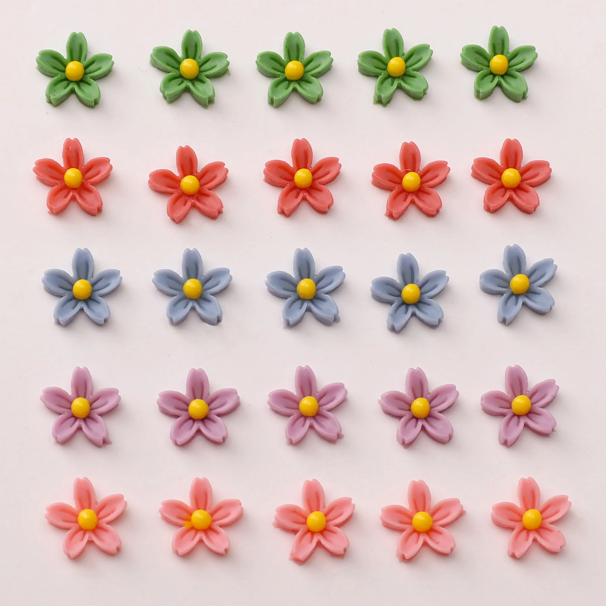 50Pcs 7mm Resin Beads DIY Mini Flower Charm Nail Art Rhinestones Floral Charms Jewelry Manicure Supplies Ornament Accessories