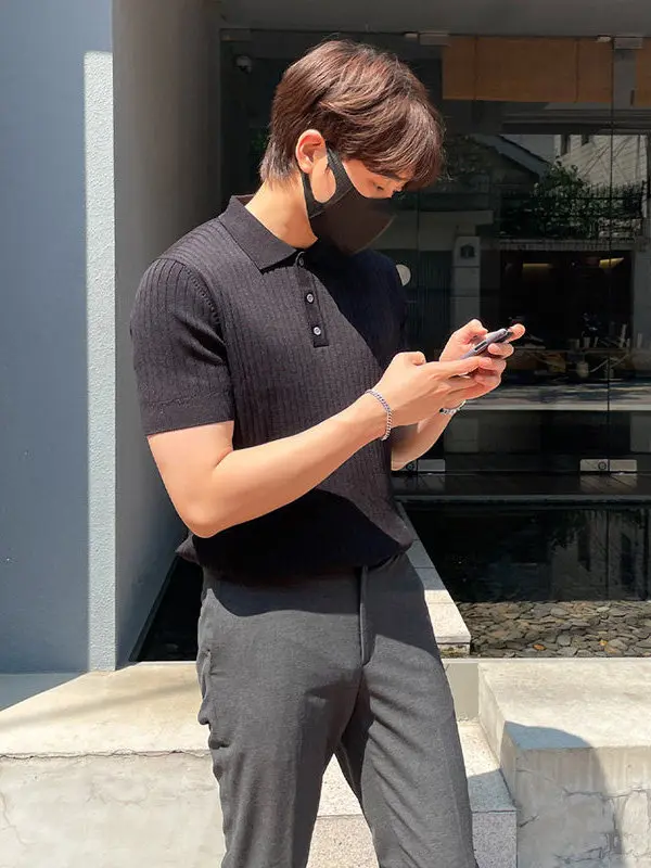 

Летняя мужская трикотажная футболка Slim Fit из ледяного шелка: тонкая, модная, повседневная, однотонная, дышащая