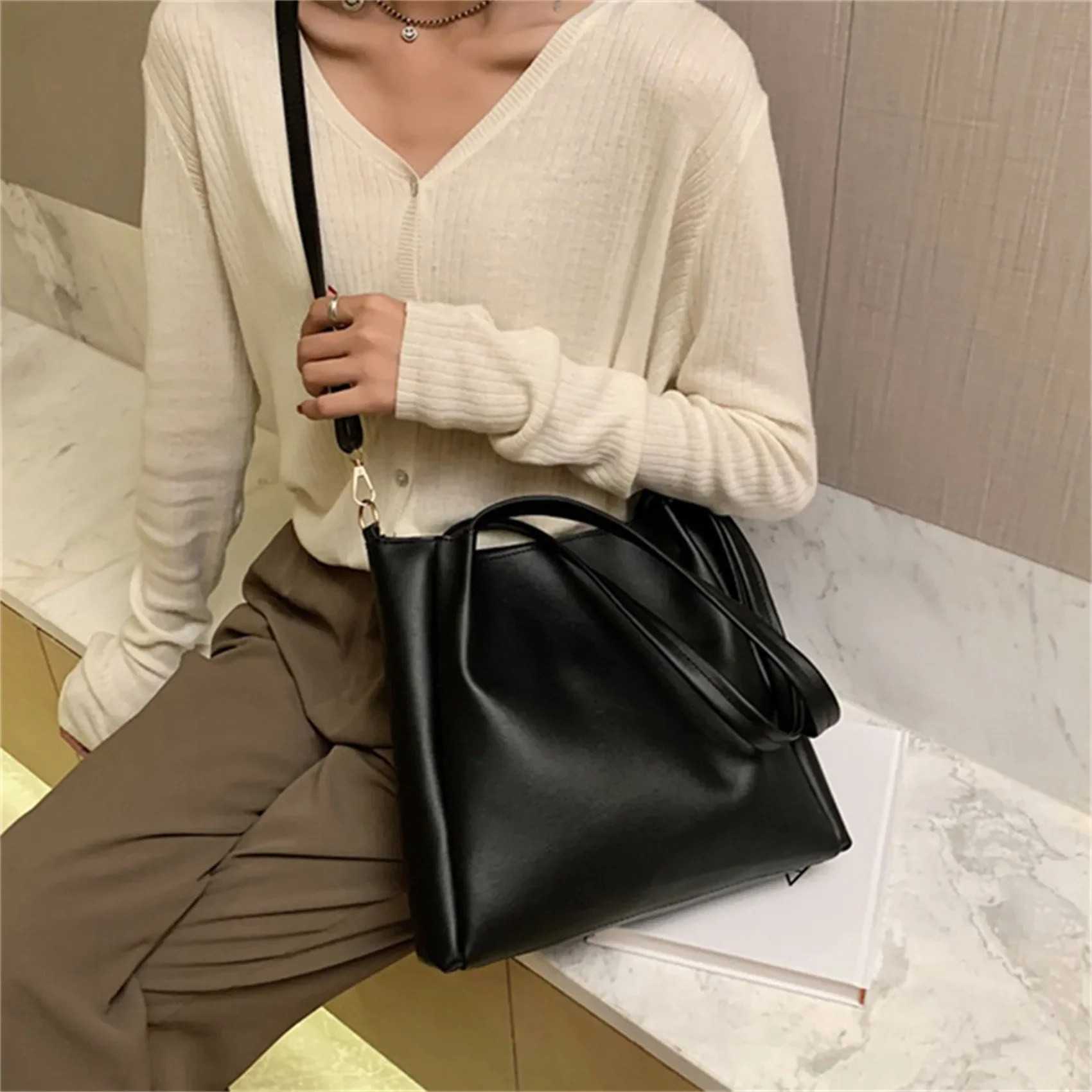 New Fashion Women Shoulder Bag Solid Fashion Handbag Crossbody Bag Women\'s Minimalist PU Leather Bag for Work Handbag