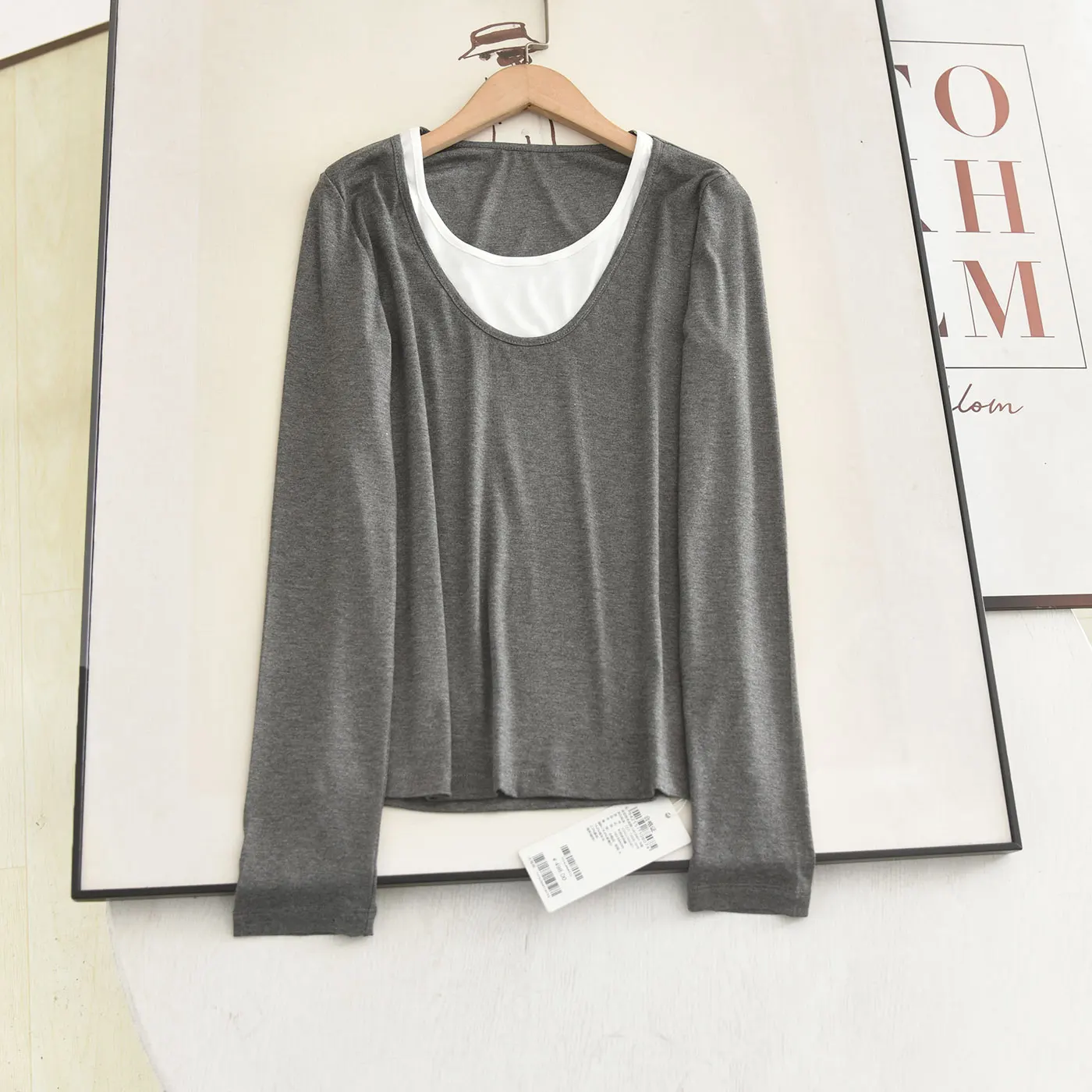 Spring 2026 New Style Casual Grey round Neck Long Sleeve T-Shirt Women's Patchwork Slim Fit Top Shoulder Width Regular