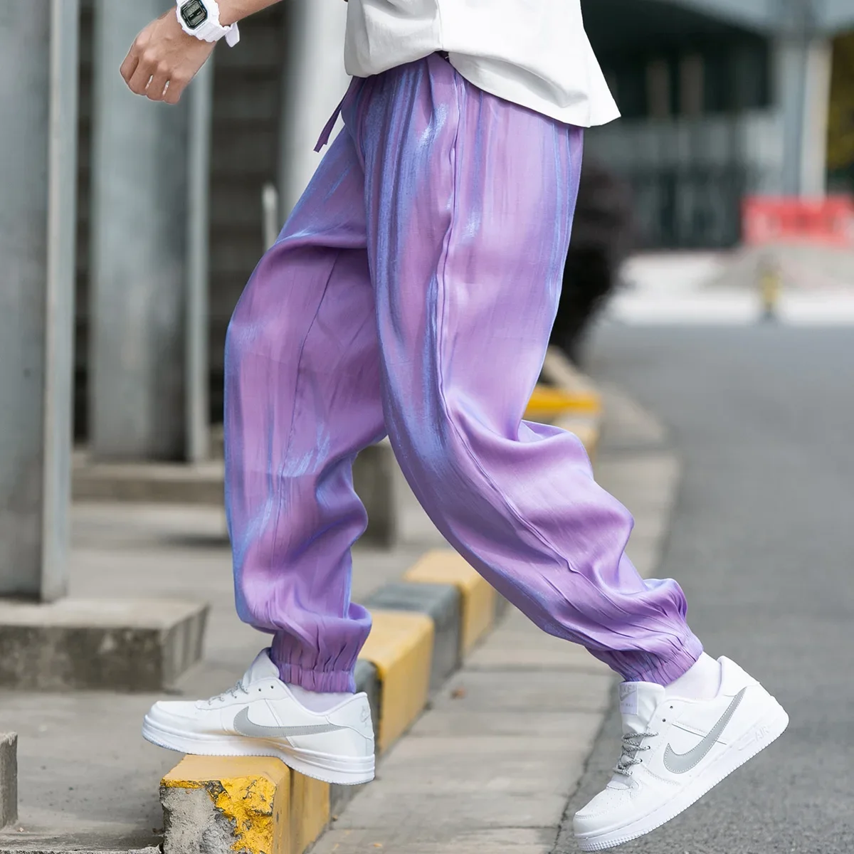 New Men's Summer Smooth Fabric Nine-point Trousers Ice Silk Casual Loose Shiny Color Thin Dance Pants Joggers Men Clothing