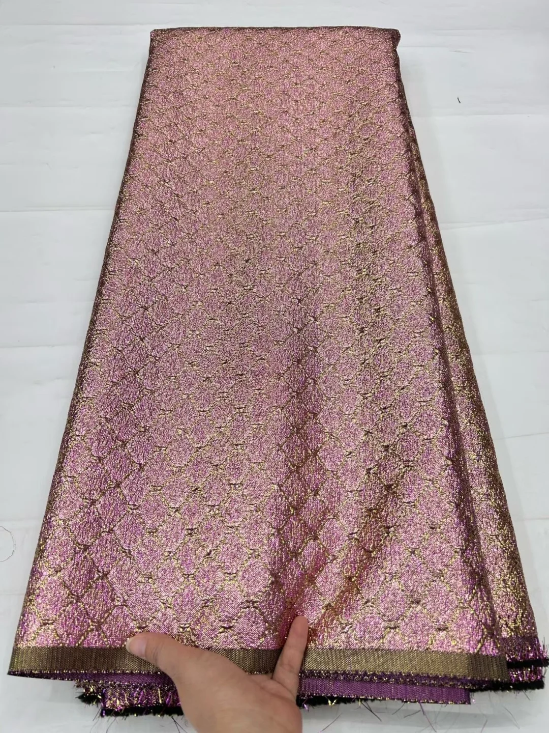 tessuto-broccato-in-organza-jacquard-africano-2026-tulle-damascato-nigeriano-pizzo-dorato-materiale-in-rete-francese-broccato-tissu-5-iarde