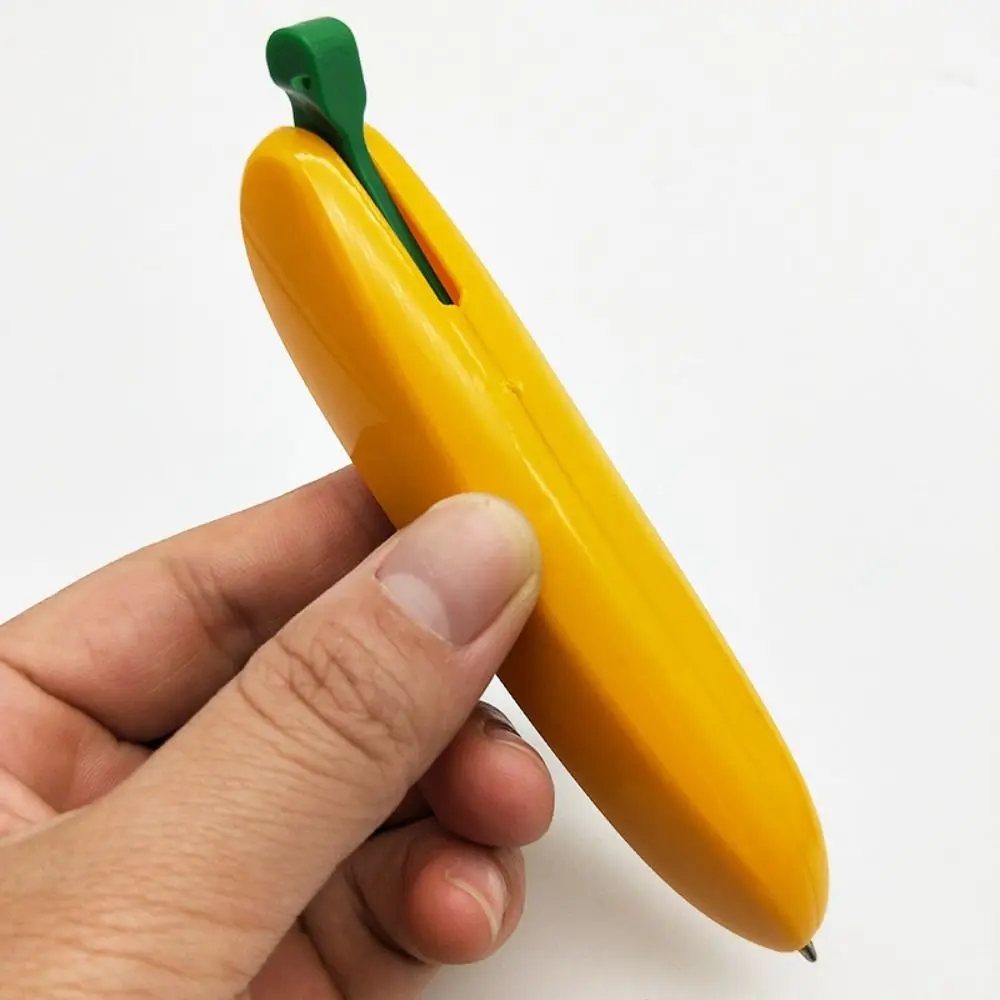 Cancelleria creativa Ins Style Portable Lovely penna a sfera Cartoon Cute Simulation Banana Toy premi